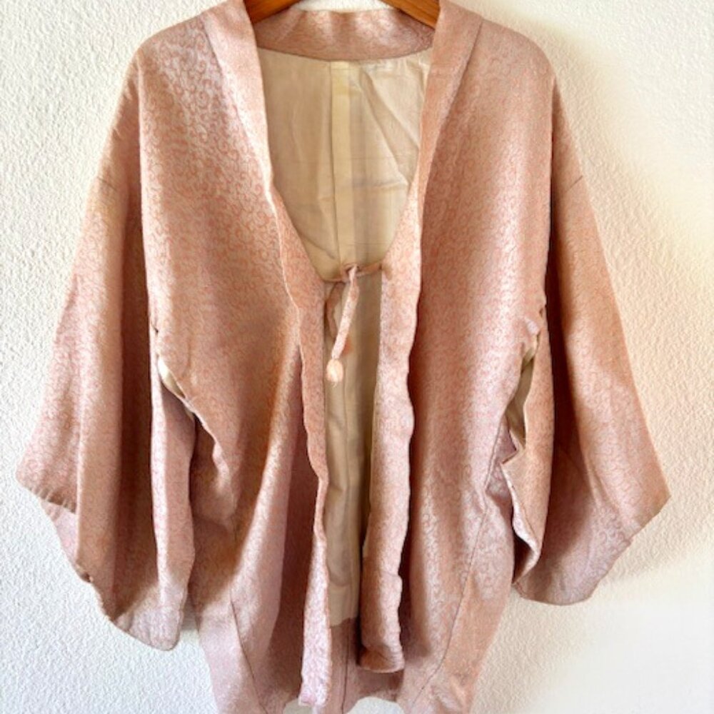 VINTAGE PINK SILK KIMONO